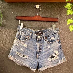 Aero Mom Shorts